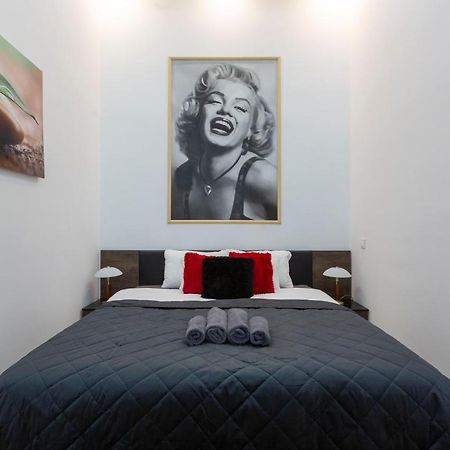 Exclusive Marilyn Apartment In The Heart Of Βουδαπέστη Εξωτερικό φωτογραφία