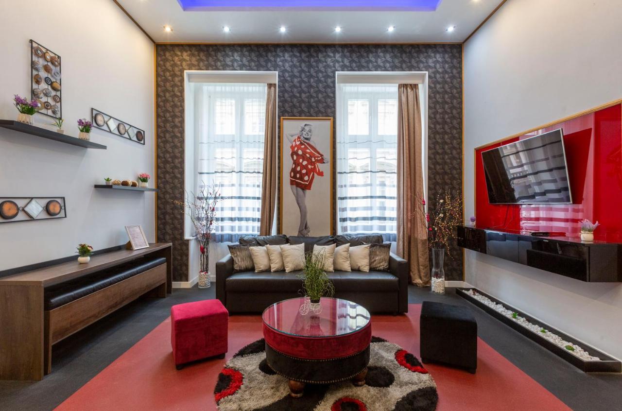 Exclusive Marilyn Apartment In The Heart Of Βουδαπέστη Εξωτερικό φωτογραφία