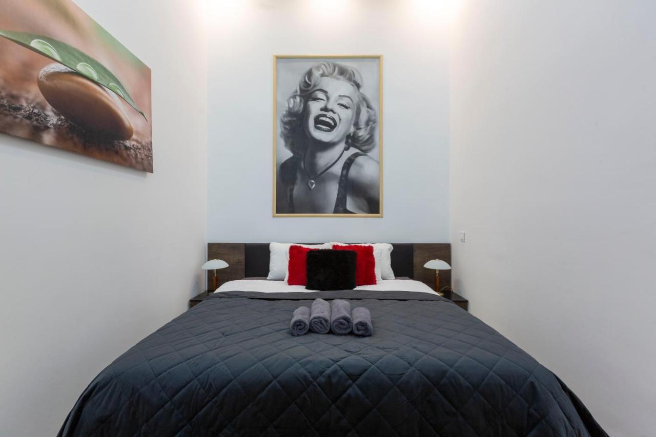 Exclusive Marilyn Apartment In The Heart Of Βουδαπέστη Εξωτερικό φωτογραφία