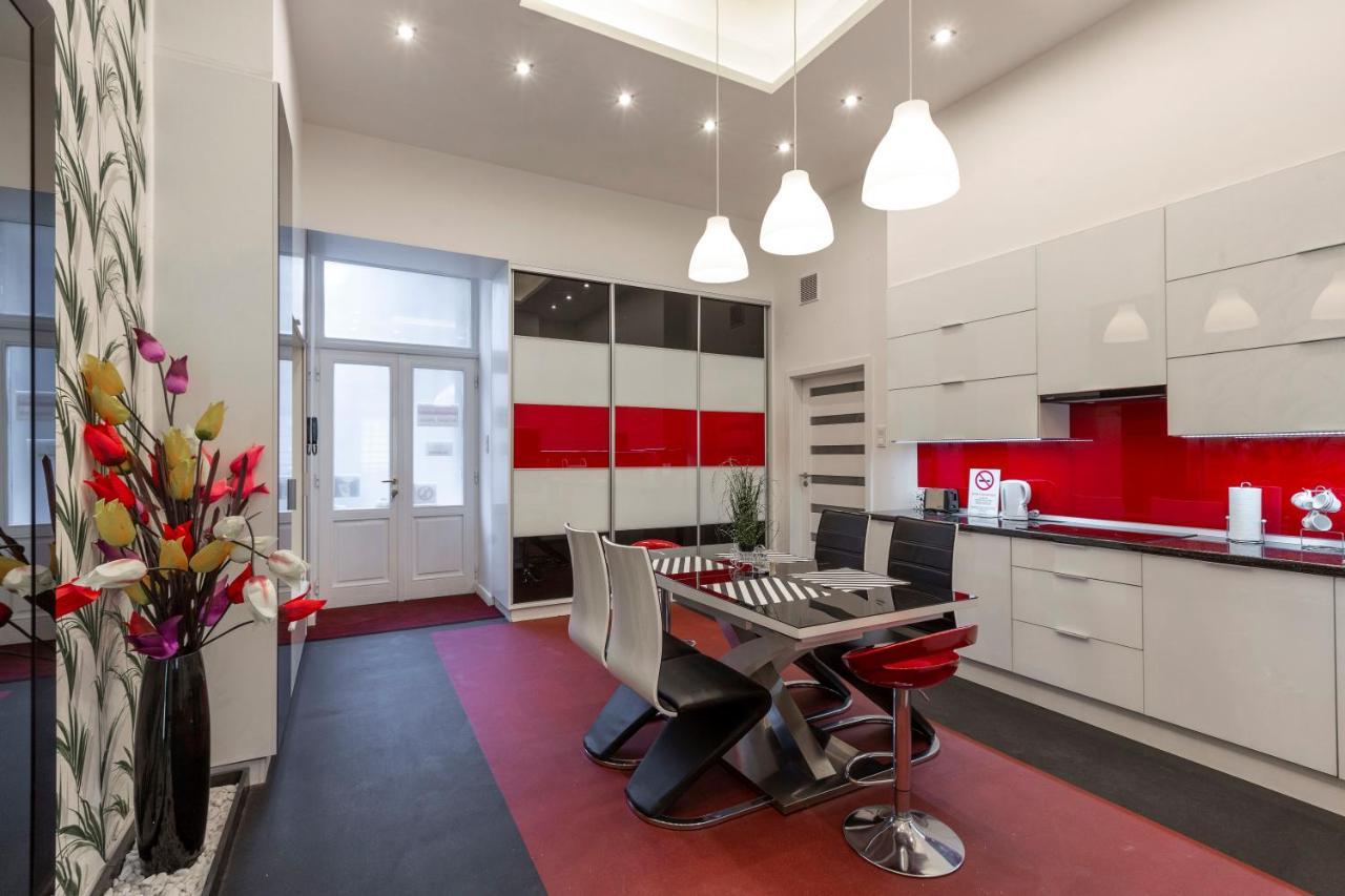 Exclusive Marilyn Apartment In The Heart Of Βουδαπέστη Εξωτερικό φωτογραφία