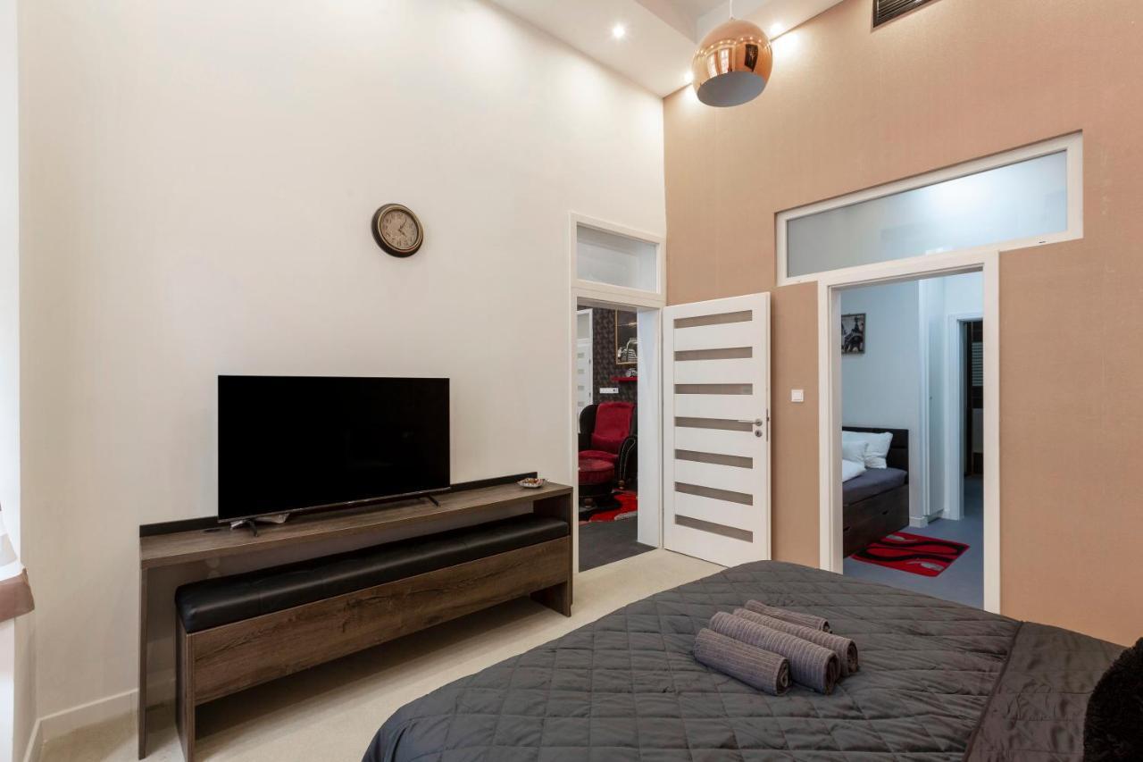 Exclusive Marilyn Apartment In The Heart Of Βουδαπέστη Εξωτερικό φωτογραφία