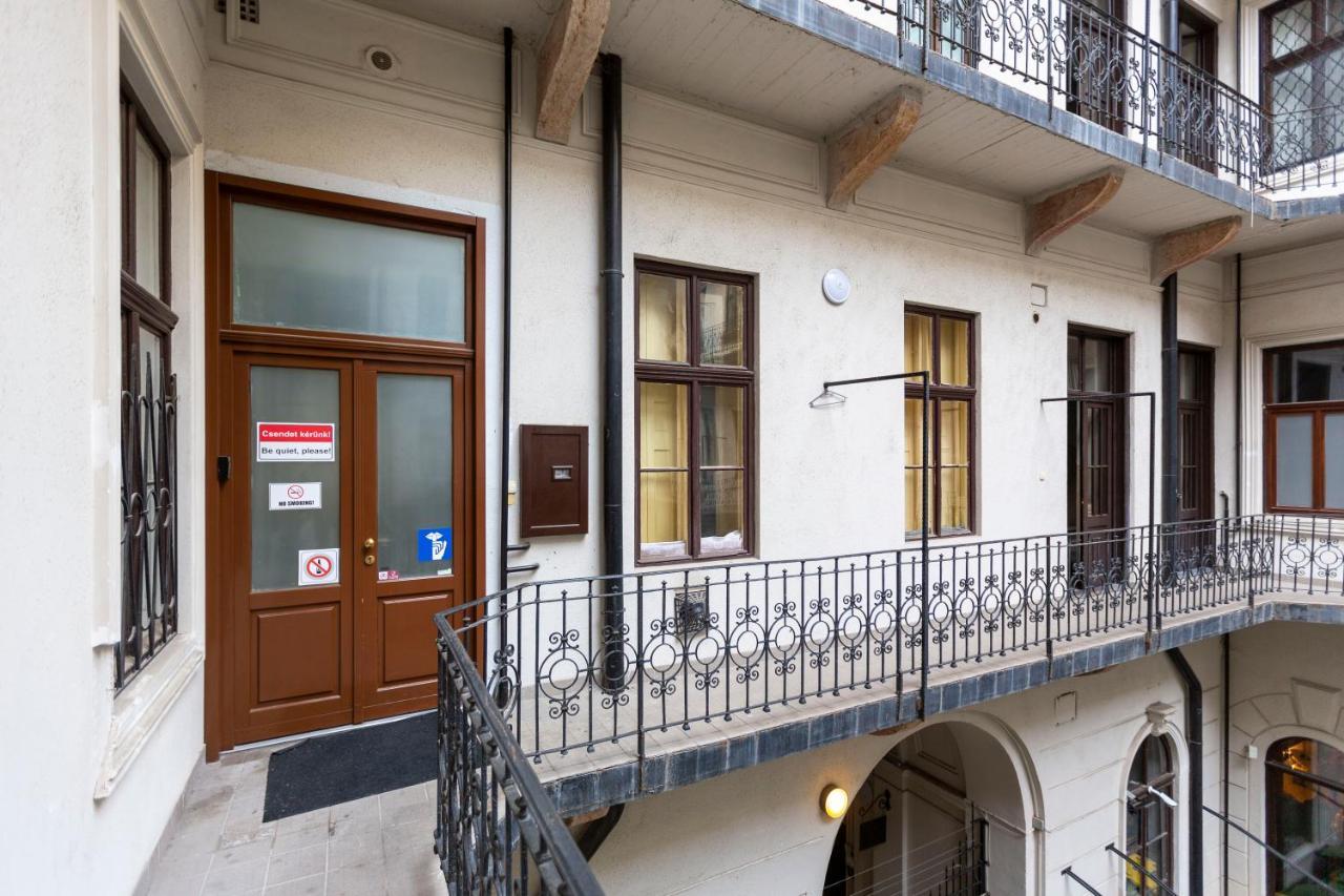 Exclusive Marilyn Apartment In The Heart Of Βουδαπέστη Εξωτερικό φωτογραφία